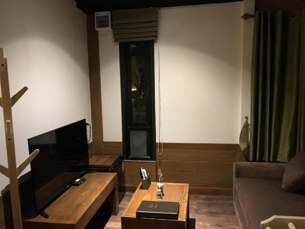 Lana Hotel Chiang Mai Exterior foto