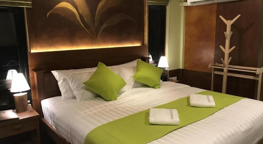 Lana Hotel Chiang Mai Exterior foto
